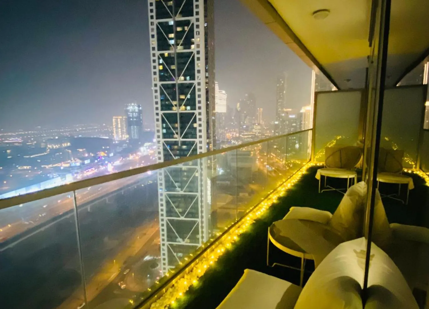 360 Downtown Dubai Luxury Apt- Infinity Pool Burj View Apartment